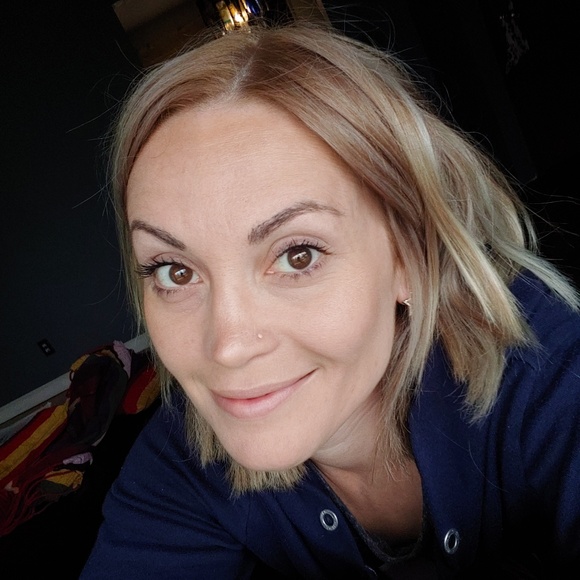 Meet your Posher, Jen - Picture 1 of 1